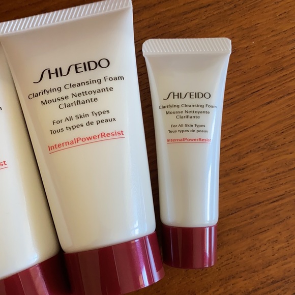Shiseido Clarifying Cleansing Foam 50ml x3 & Pouch - Picture 6 of 8